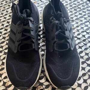 Size 10 Ladies Adidas Ultraboost Running Shoes